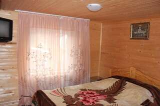 Гостевой дом Holiday home Lancedor Яремче Двухместный номер с 1 кроватью и общим туалетом-4